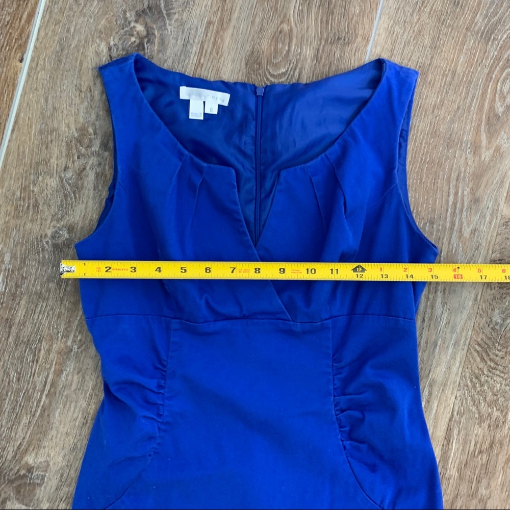 [London Times] Midi Ruched Shift Dress - Picture 6 of 7